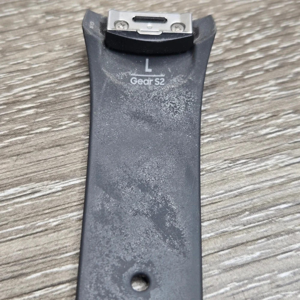 Samsung Gear S2 SM-R730A Dark Gray Smartwatch Black Rubber Bands Replacement